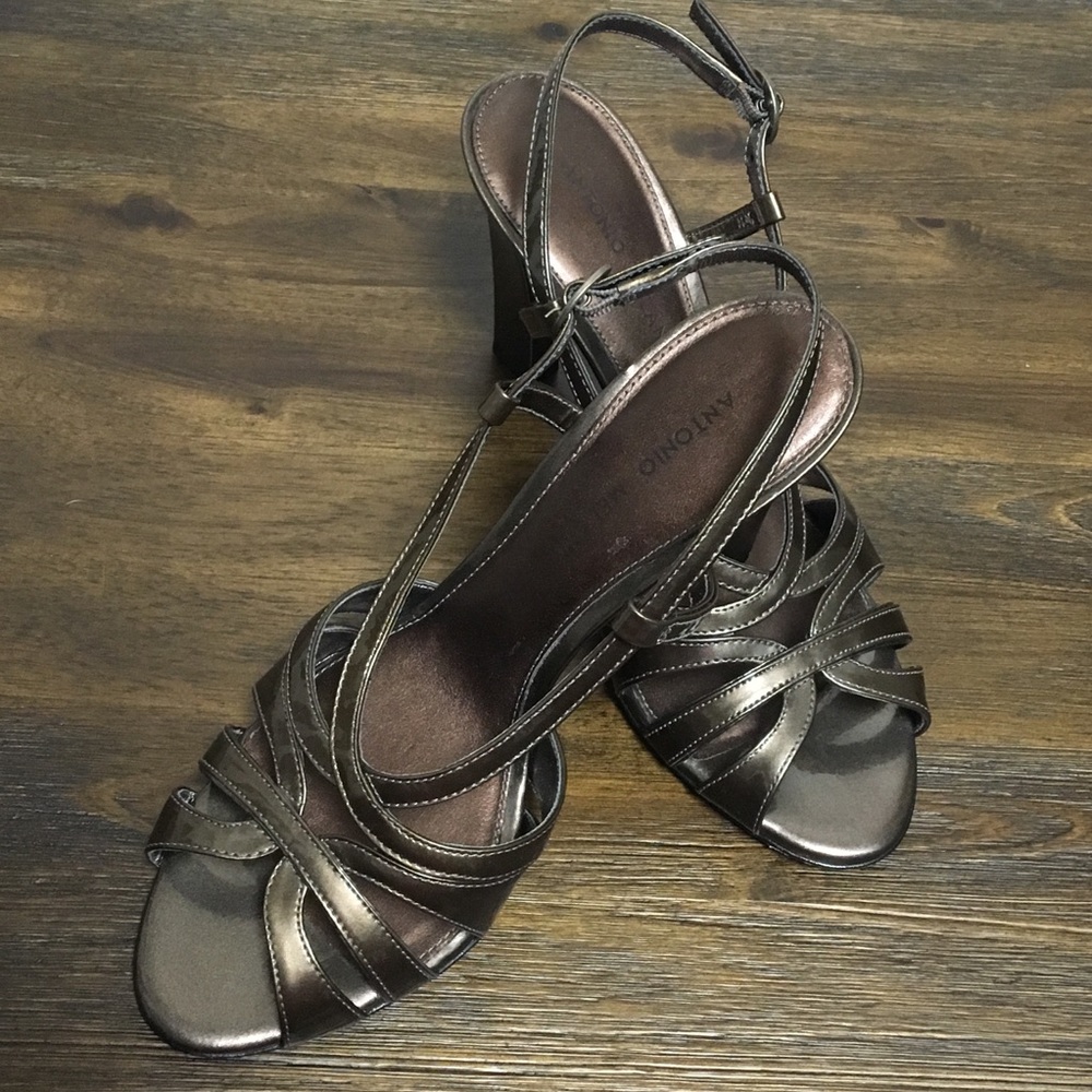 Antonio Melani Heels 8.5